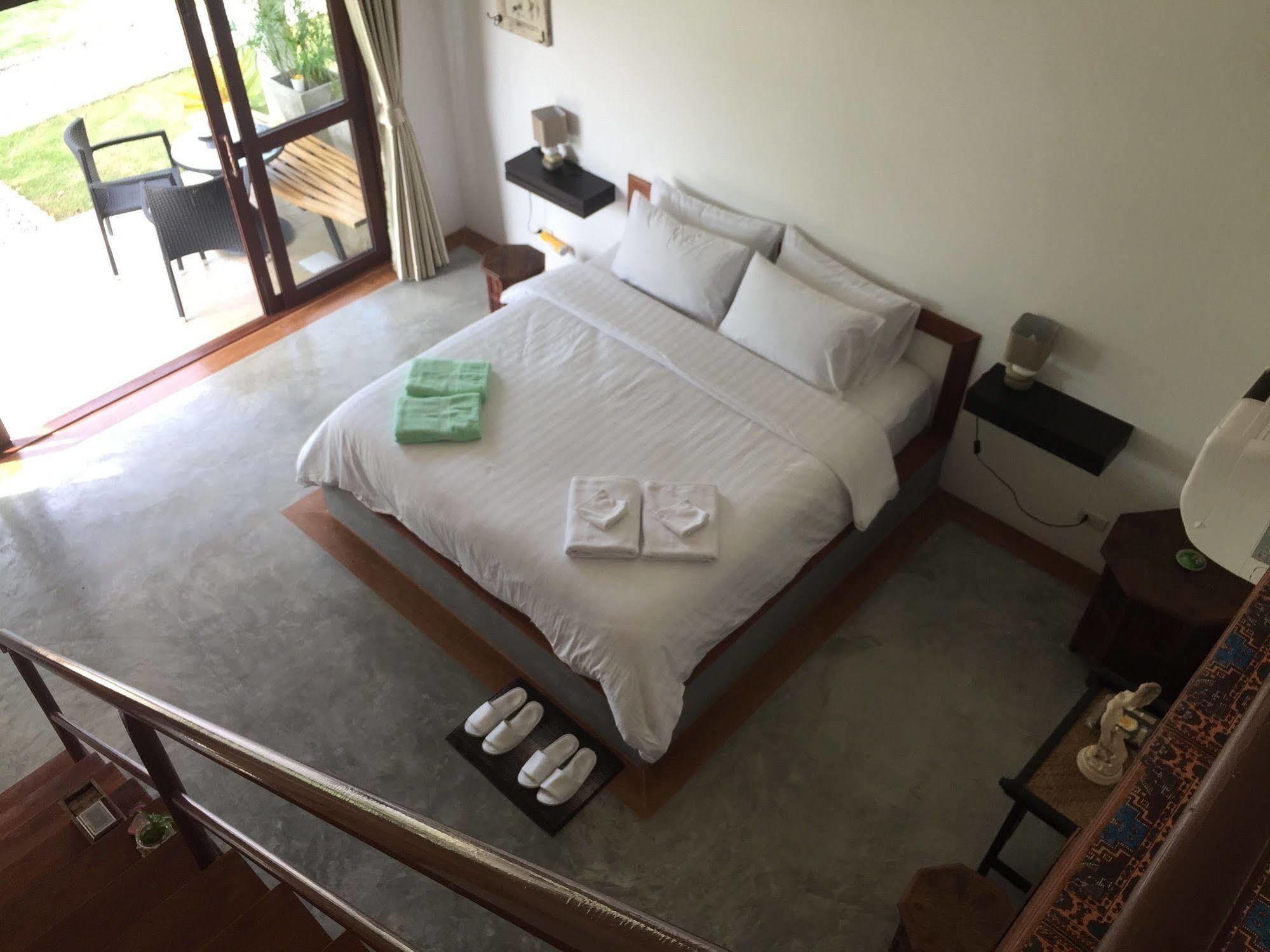 Tree Roots Retreat Hotel Rayong Exterior photo