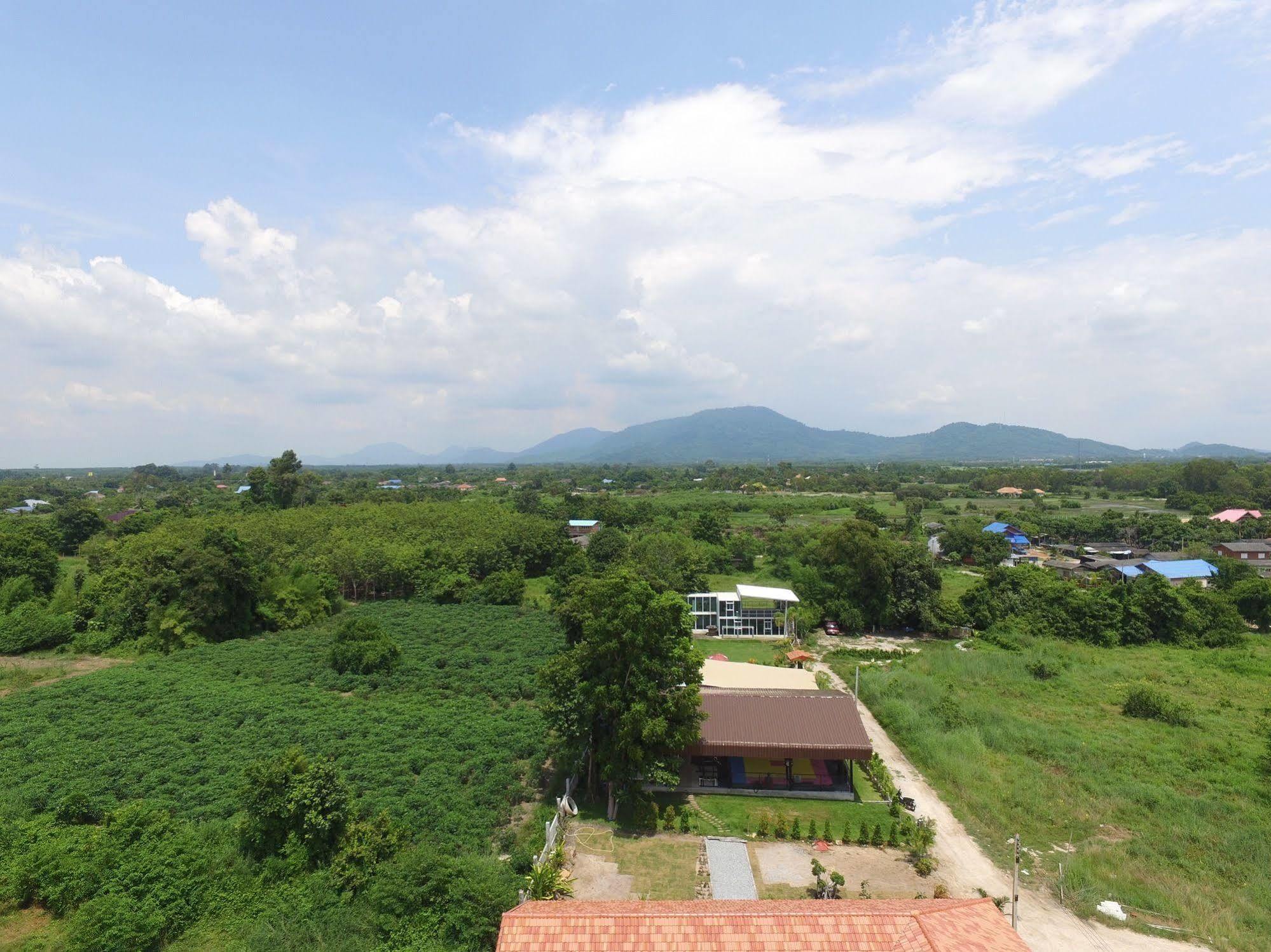 Tree Roots Retreat Hotel Rayong Exterior photo