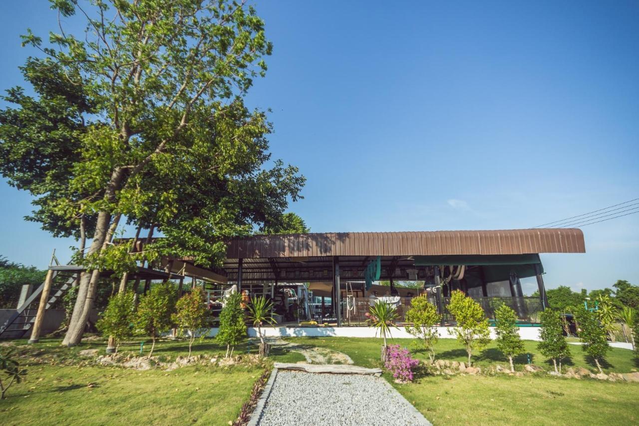Tree Roots Retreat Hotel Rayong Exterior photo